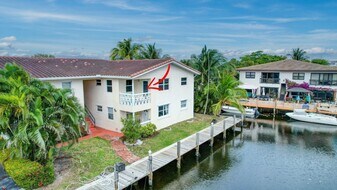 2591 NE 55th Ct in Fort Lauderdale, FL - Building Photo