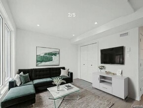 9409 Larose Av in Montréal, QC - Building Photo - Building Photo