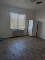 814 7th St in Rock Springs, WY - Building Photo