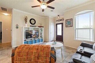 156 Golden Eagle in Leander, TX - Building Photo - Building Photo