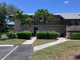 13777 Via Aurora in Delray Beach, FL - Building Photo