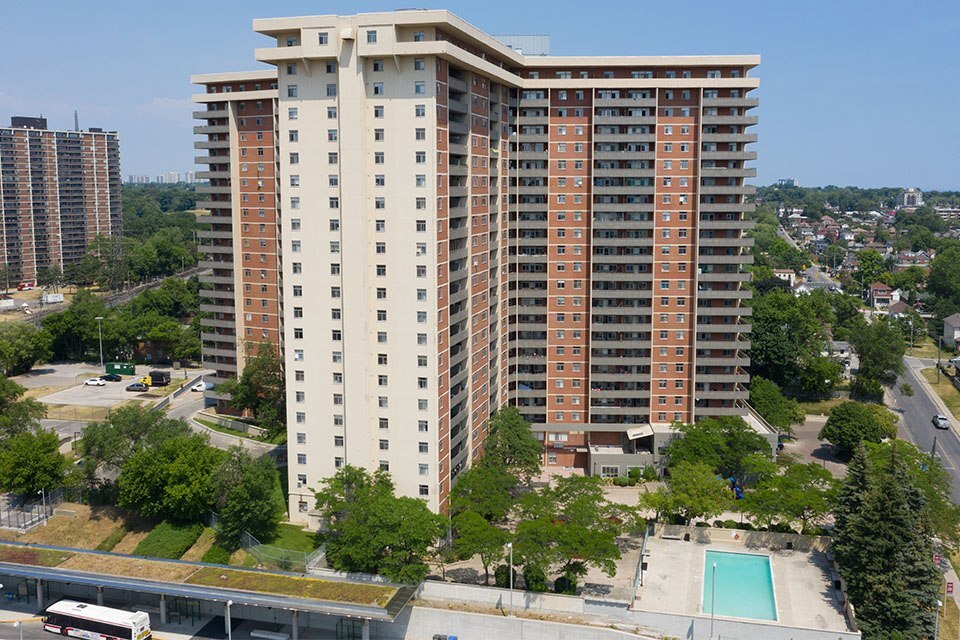 Cambridge Place Apartments in Toronto, ON - Building Photo