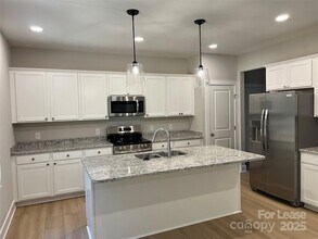 2498 Tatum Rd in Denver, NC - Foto de edificio - Building Photo