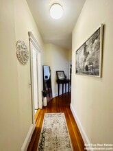 94 Corey Rd in Boston, MA - Foto de edificio - Building Photo