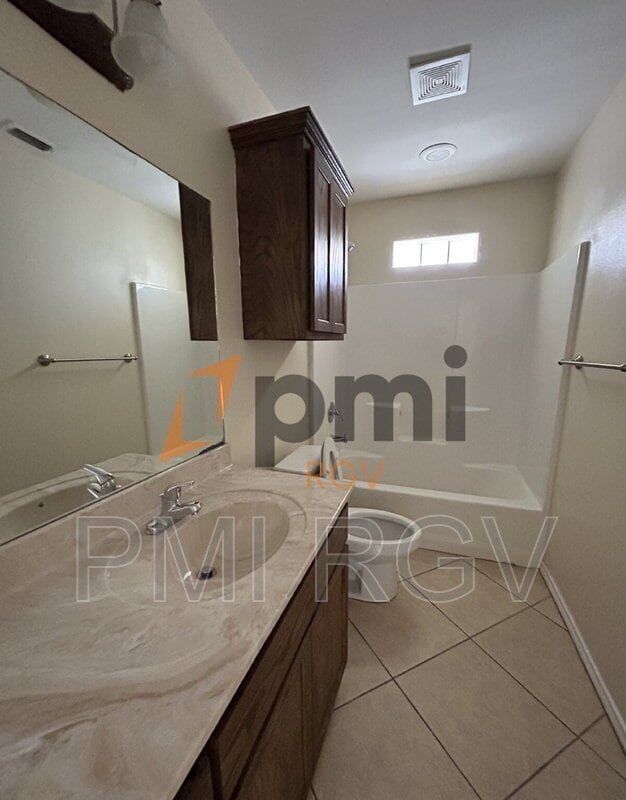 property at 306 W Albatross Ave