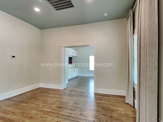 5536 Tremont St in Dallas, TX - Building Photo - Building Photo