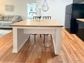 25150 Lovegrass Dr in Lutz, FL - Building Photo - Building Photo