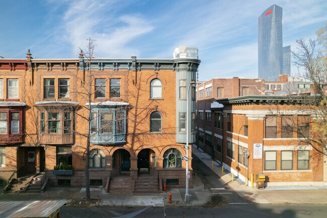 272 S 23rd St in Philadelphia, PA - Foto de edificio - Building Photo