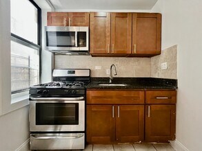 585 W 204th St in New York, NY - Building Photo - Building Photo