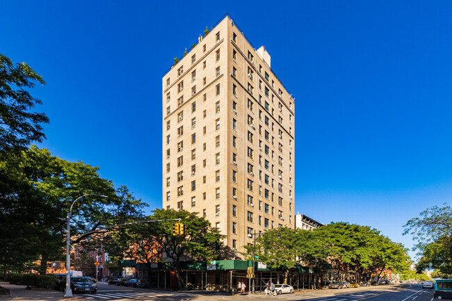 50 W 106th St in New York, NY - Foto de edificio - Building Photo