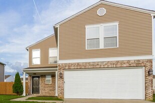 1989 Morning Light Ln in Greenwood, IN - Building Photo