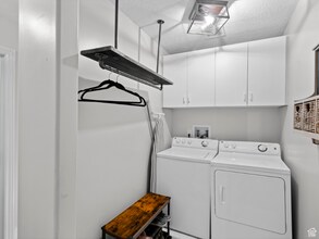 2154 Wasatch Blvd in Sandy, UT - Building Photo - Building Photo