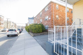 239-241 Farnham St in Lawrence, MA - Building Photo - Building Photo