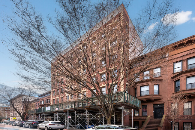 218 W 112th St in New York, NY - Building Photo - Building Photo