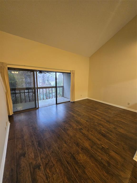 3900 Aspen Dr in Montgomery, TX - Building Photo - Building Photo