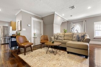 10 Upland Ave, Unit 3 in Boston, MA - Building Photo - Building Photo