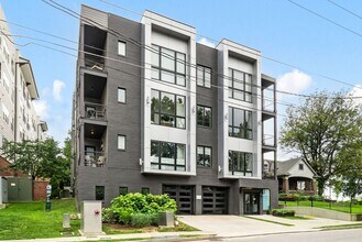 119 Acklen Park Dr in Nashville, TN - Building Photo - Building Photo