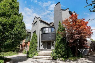 59 Admiral Rd in Toronto, ON - Building Photo