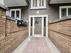 25 Vassar St, Unit 4 in Rochester, NY - Building Photo - Building Photo