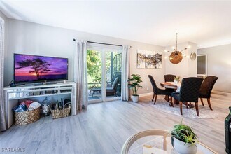 208 Palm Dr in Naples, FL - Building Photo - Building Photo