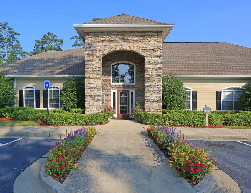 Evans Mill Townhomes and Nearby Lithonia Apartments For Rent Lithonia, GA