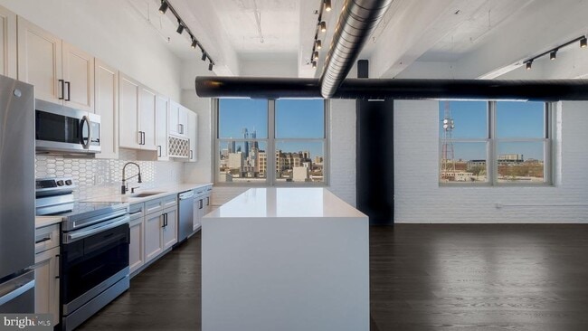 property at 444 N 4th St