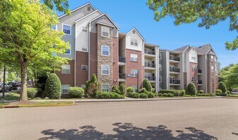 Society 865 in Knoxville, TN - Building Photo