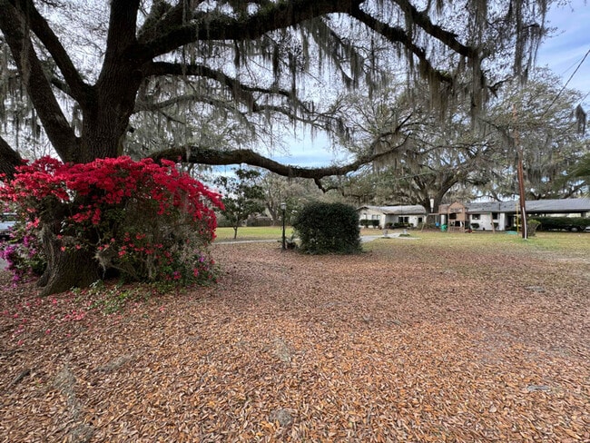 2278 US-80 in Bloomingdale, GA - Building Photo - Building Photo