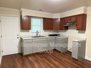 2214 Van Buren Ave in North Charleston, SC - Building Photo - Building Photo