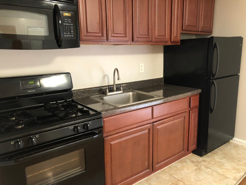 184 Fairview Ave in Jersey City, NJ - Building Photo