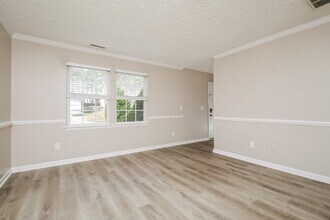 209 Mingocrest Dr, Unit USH-305 in Knightdale, NC - Building Photo - Building Photo