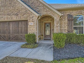 214 Bentley Dr in Midlothian, TX - Building Photo