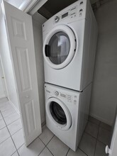4776 Carver St in Greenacres, FL - Building Photo - Building Photo