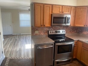 2816 Independence St, Unit 1 in Cape Girardeau, MO - Foto de edificio - Building Photo