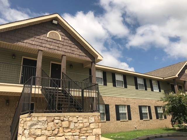 Landon Stone Apartments in Arkadelphia, AR - Building Photo