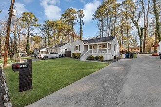 2912 Palm Dr in Atlanta, GA - Building Photo - Building Photo