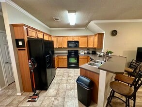 2108 Main St in Lubbock, TX - Building Photo - Building Photo