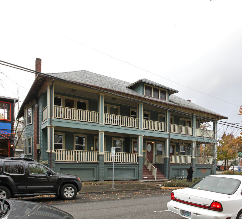 1603-1609 SE 12th Ave in Portland, OR - Foto de edificio