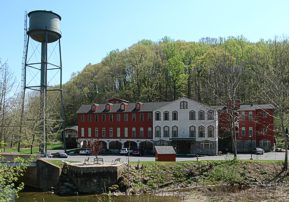 GJ Mills Apartments in Easton, PA - Foto de edificio