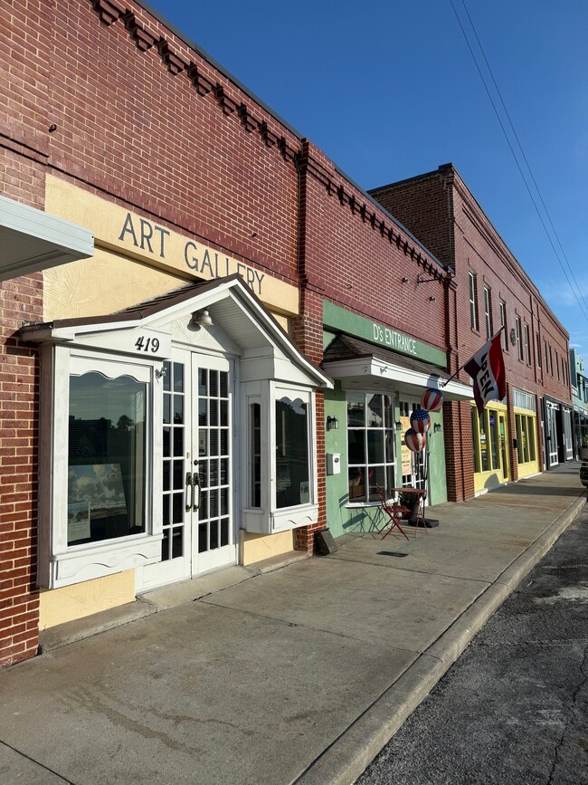 427 10th Ave W, Unit Loft 5