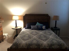 10105 Valiant Ct-Unit -201 in Miromar Lakes, FL - Foto de edificio - Building Photo