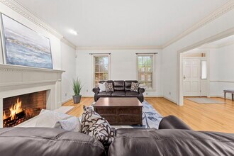 325 Raleigh Ave in Norfolk, VA - Foto de edificio - Building Photo