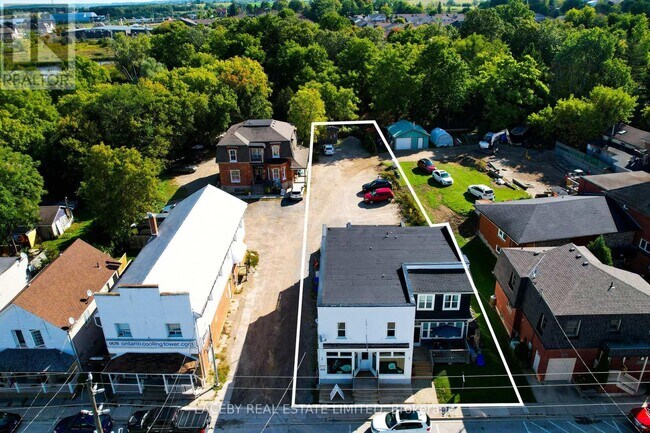 250 Main St in Schomberg, ON - Building Photo - Building Photo