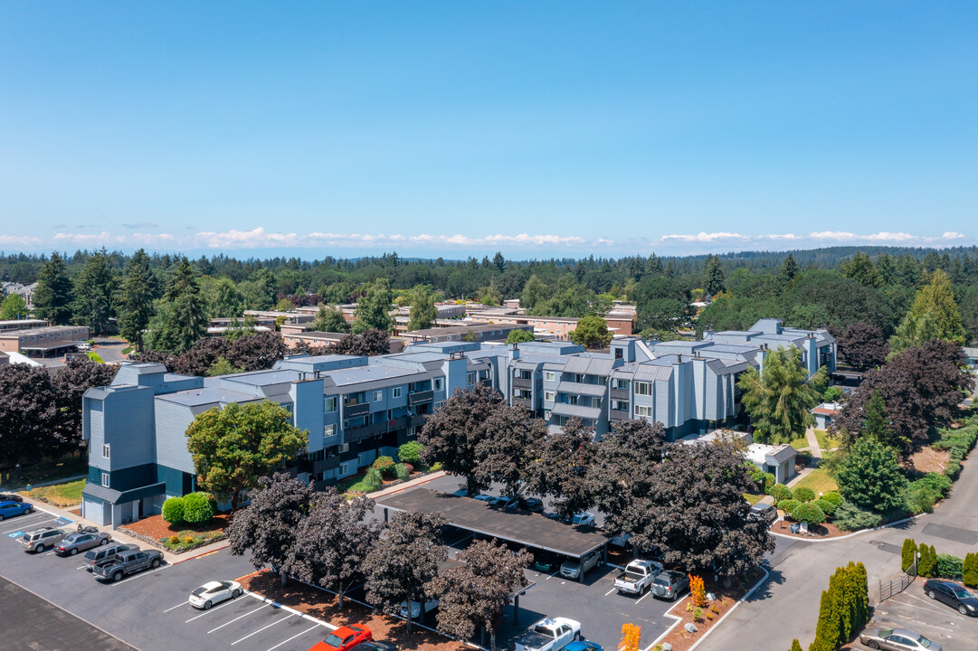 Oak Terrace in Lakewood, WA - Building Photo