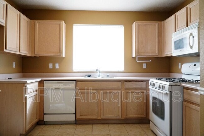 10636 Rigoletto Dr NW in Albuquerque, NM - Building Photo - Building Photo