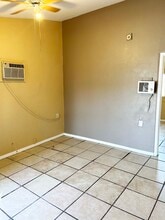 1118 Laurel Ave in Las Vegas, NV - Building Photo - Building Photo