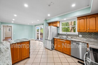 7020 Bonnamere Dr in Nashville, TN - Building Photo - Building Photo