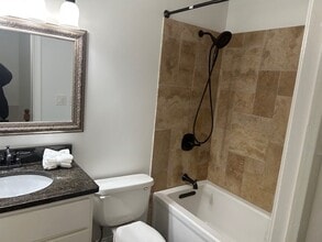 1597 Cove Dr in Prospect Heights, IL - Building Photo - Building Photo