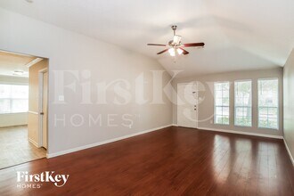 19407 Dawn Canyon Rd in Houston, TX - Foto de edificio - Building Photo