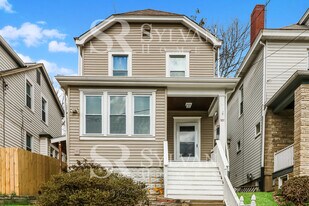 337 Parallel Ave in Pittsburgh, PA - Building Photo